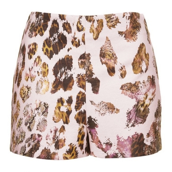 Topshop Pink Animal Print High Waisted Shorts - Picture 2 of 5